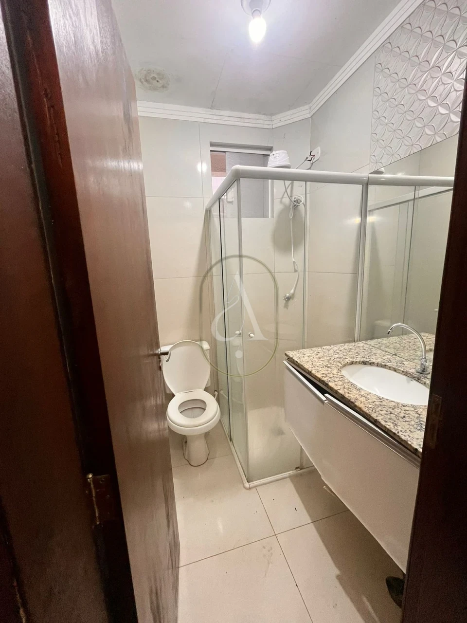 Imagens do imóveis Kitnet semimobiliada próximo a UEM !!