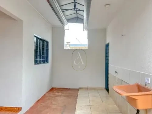 Imagens do imóveis Casa à venda no Jardim Paulista com edícula por apenas R$315 mil!!