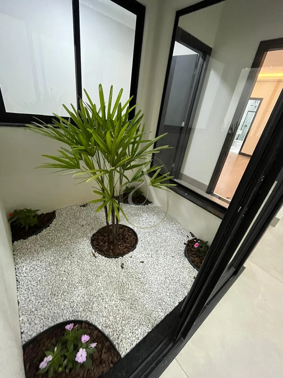 Imagens do imóveis Casa À Venda com Piscina e 3 suítes no Jardim Iguaçu!