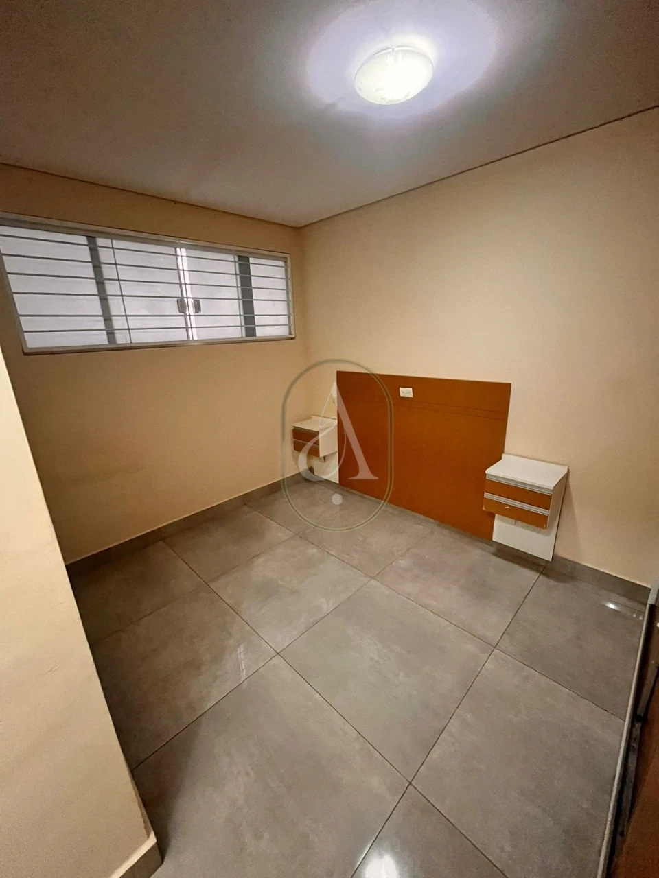 Imagens do imóveis Kitnet semimobiliada próximo a UEM !!