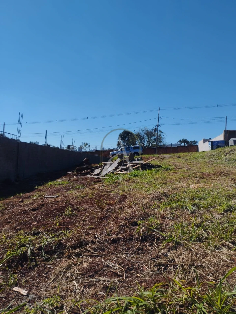 Imagens do imóveis Terreno à venda no Jardim das Flores com 531 m2 de área !!