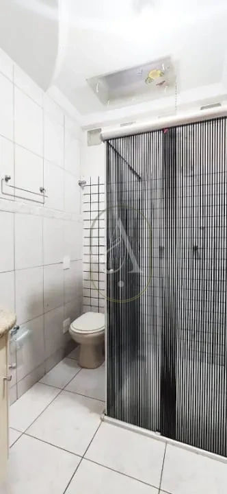 Imagens do imóveis Casa à Venda de esquina com 3 quartos com suíte em Maringá!