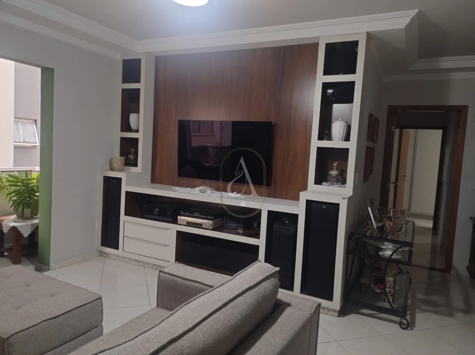 Imagens do imóveis Apartamento Semimobiliado A Venda Na Zona 07!