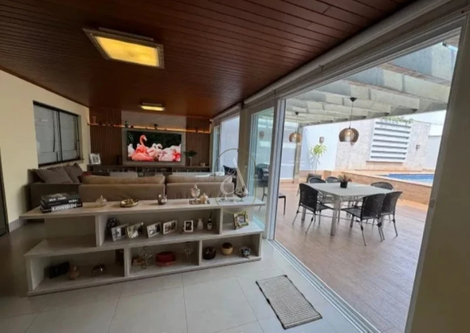 Imagens do imóveis Sobrado À Venda no  Condomínio  Delta Ville 2 em Maringá