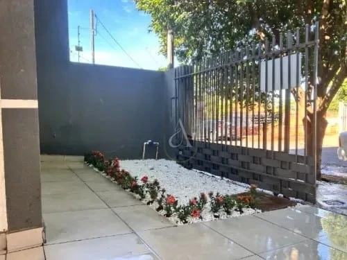 Imagens do imóveis Casa à venda no Jardim Paulista com edícula por apenas R$315 mil!!