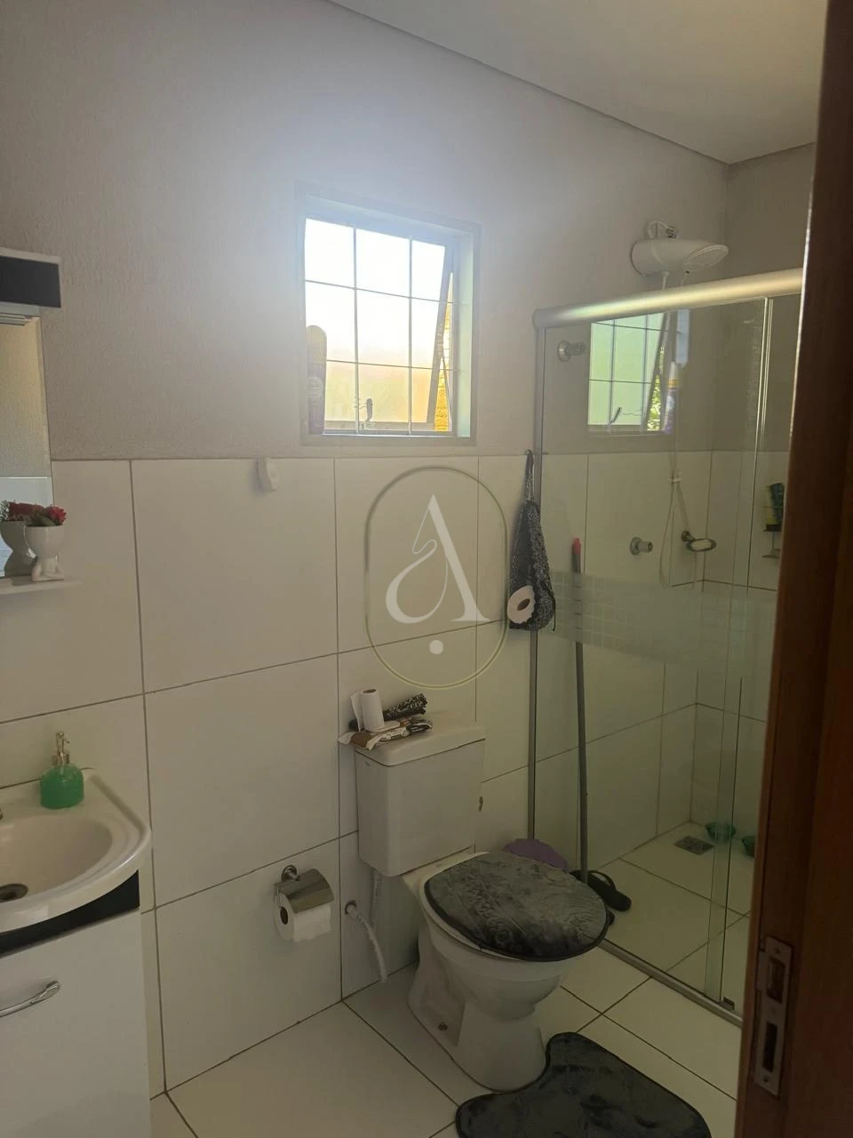 Imagens do imóveis Casa a venda com terreno de 384 m2 no Jardim São Silvestre em Maringá!