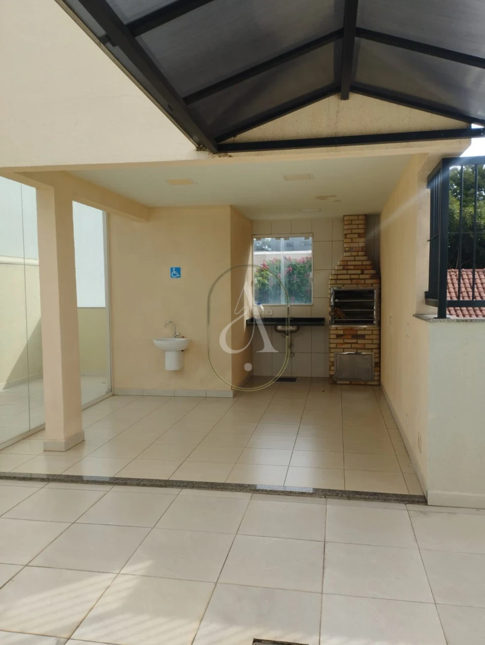 Imagens do imóveis Apartamento a venda no Condomínio D'angelis Semimobiliado!