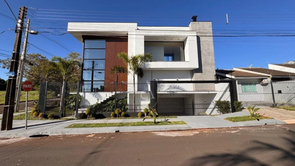 Imagens do imóveis Sobrado  À Venda Jardim Iguaçu Maringá