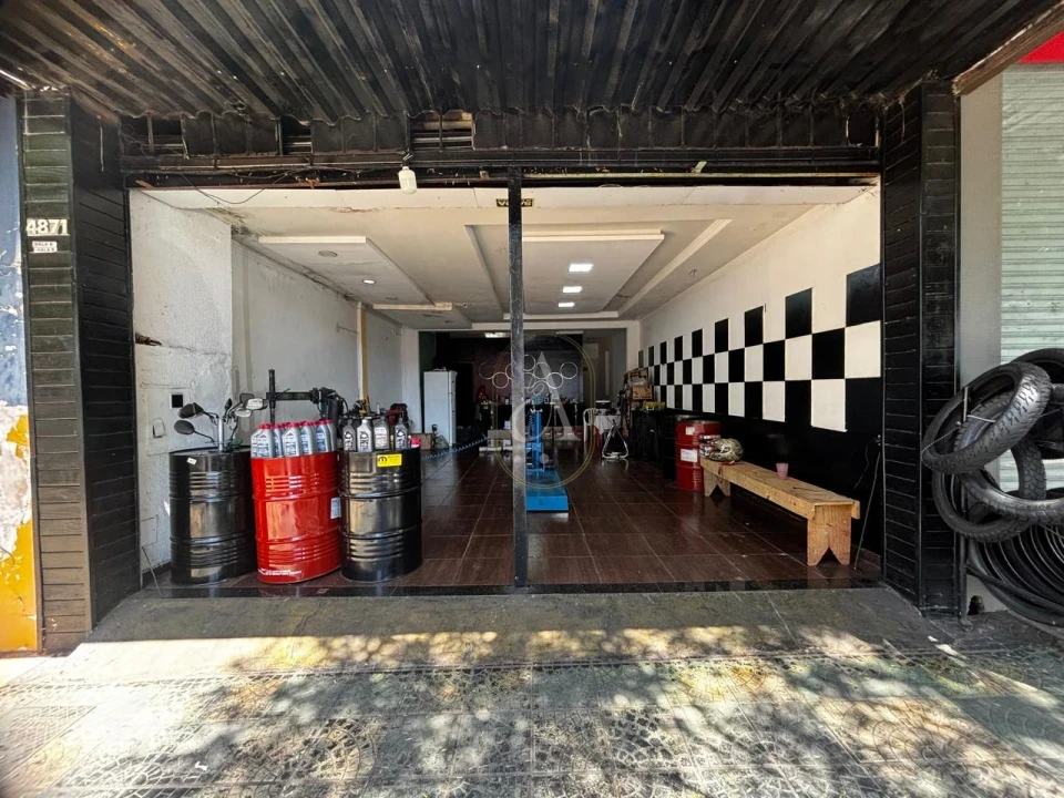 Imagens do imóveis Barracão comercial a venda inserido em eixo urbano estratégico em Maringá!