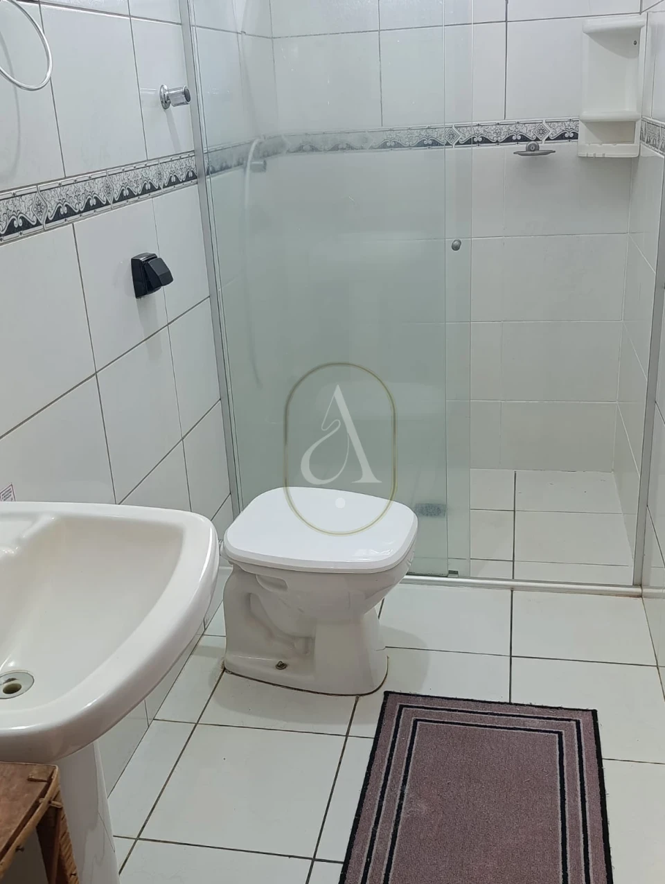 Imagens do imóveis Casa Ampla à venda com 3 quartos com suíte Próximo a Av, Cerro Azul em Maringá!