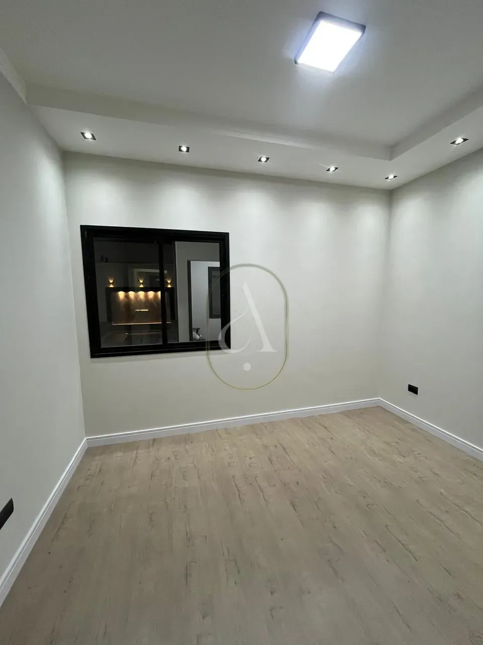 Imagens do imóveis Casa À Venda com Piscina e 3 suítes no Jardim Iguaçu!