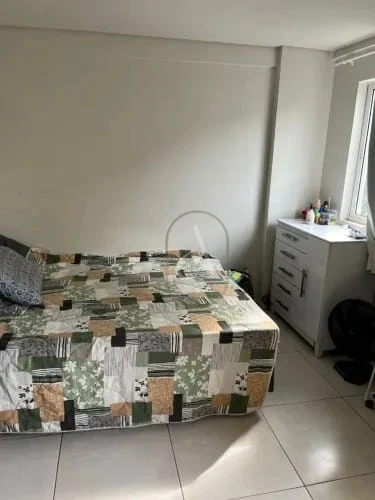 Imagens do imóveis Kitnet À Venda  Semimobiliada Próximo A UEM