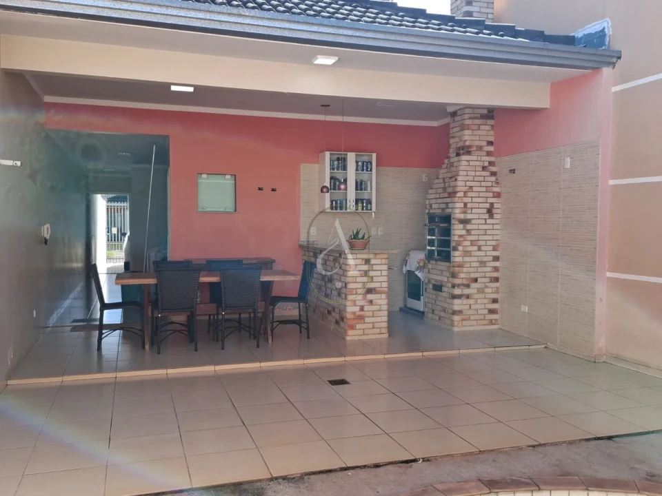 Imagens do imóveis Sobrado À Venda no Jardim Fregadolii em Maringá!