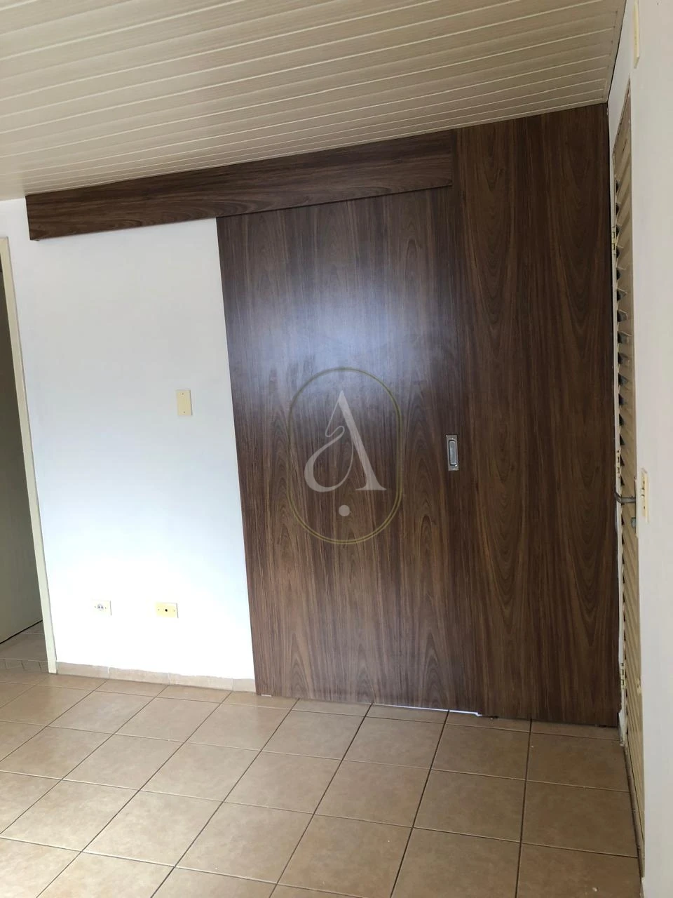 Imagens do imóveis Apartamento com 2 quartos próximo a Unicesumar e Eurogarden!