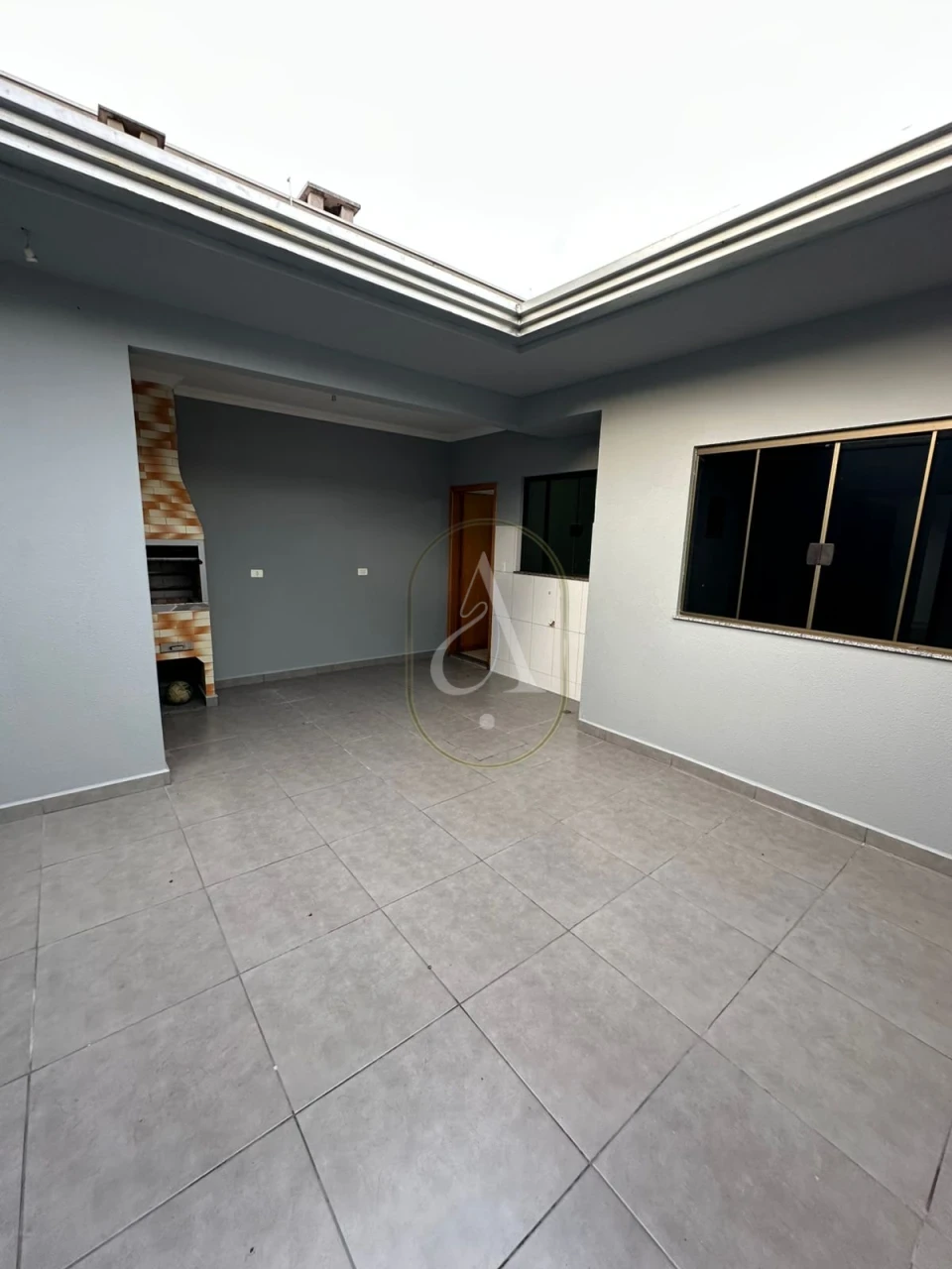 Imagens do imóveis Casa à Venda com 3 quartos e suíte no Jardim Licce em Maringá!