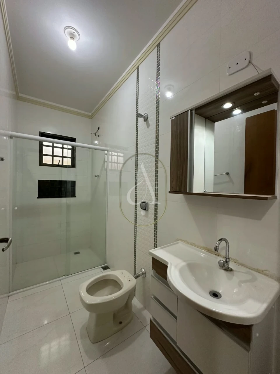 Imagens do imóveis Casa à venda com 3 quartos, sendo 2 suítes no Jardim Monte Rei em Maringá!