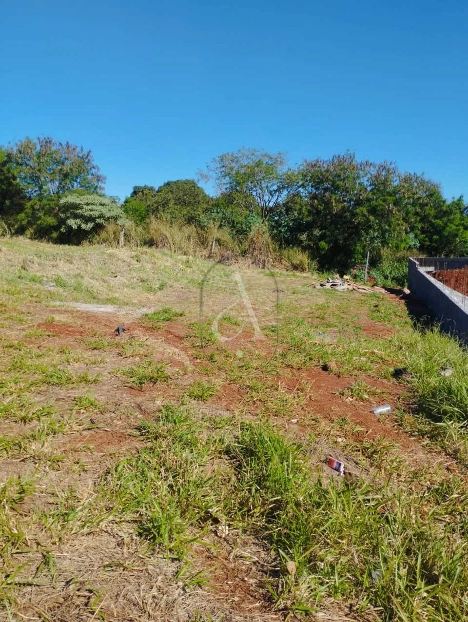 Imagens do imóveis Terreno à venda no Jardim das Flores com 531 m2 de área !!
