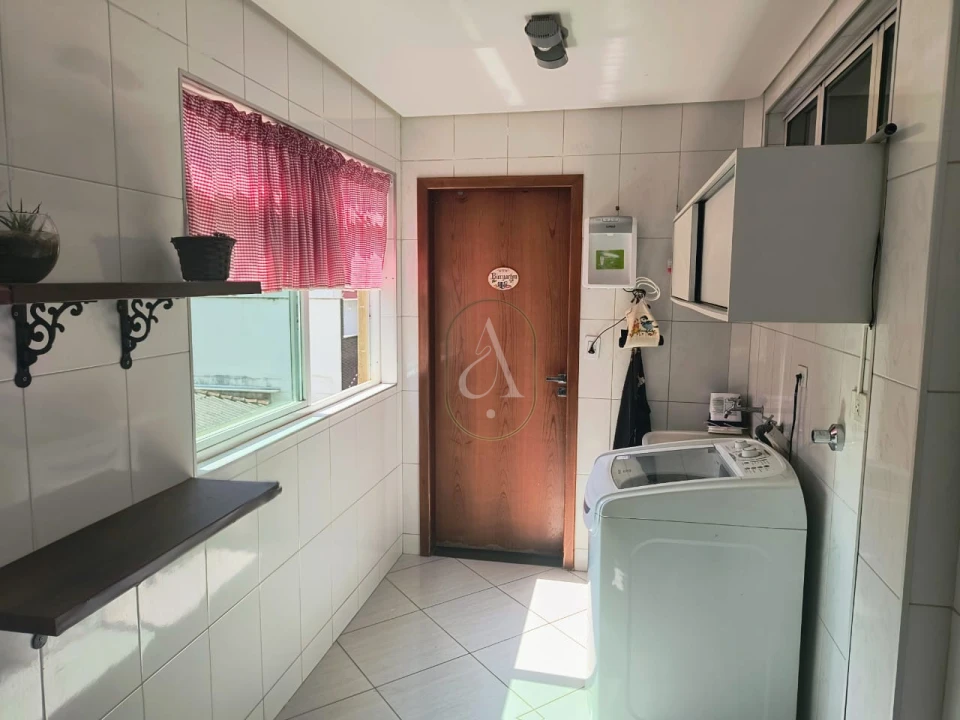 Imagens do imóveis Apartamento Semimobiliado A Venda Na Zona 07!