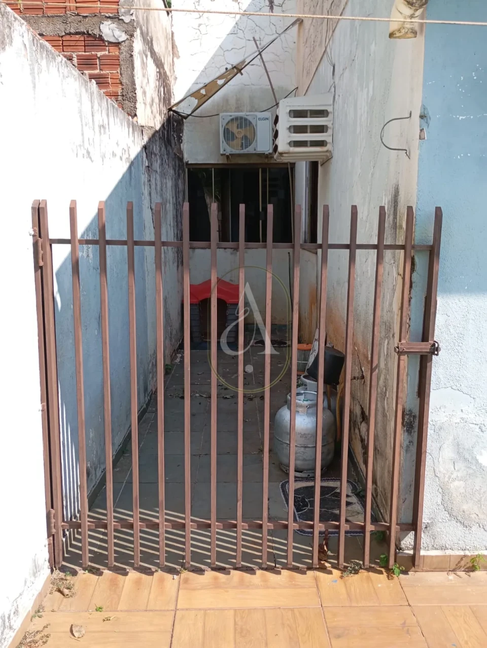 Imagens do imóveis Casa Ampla com Edícula e Piscina no Jardim São Silvestre Próximo a Polícia Federal !!
