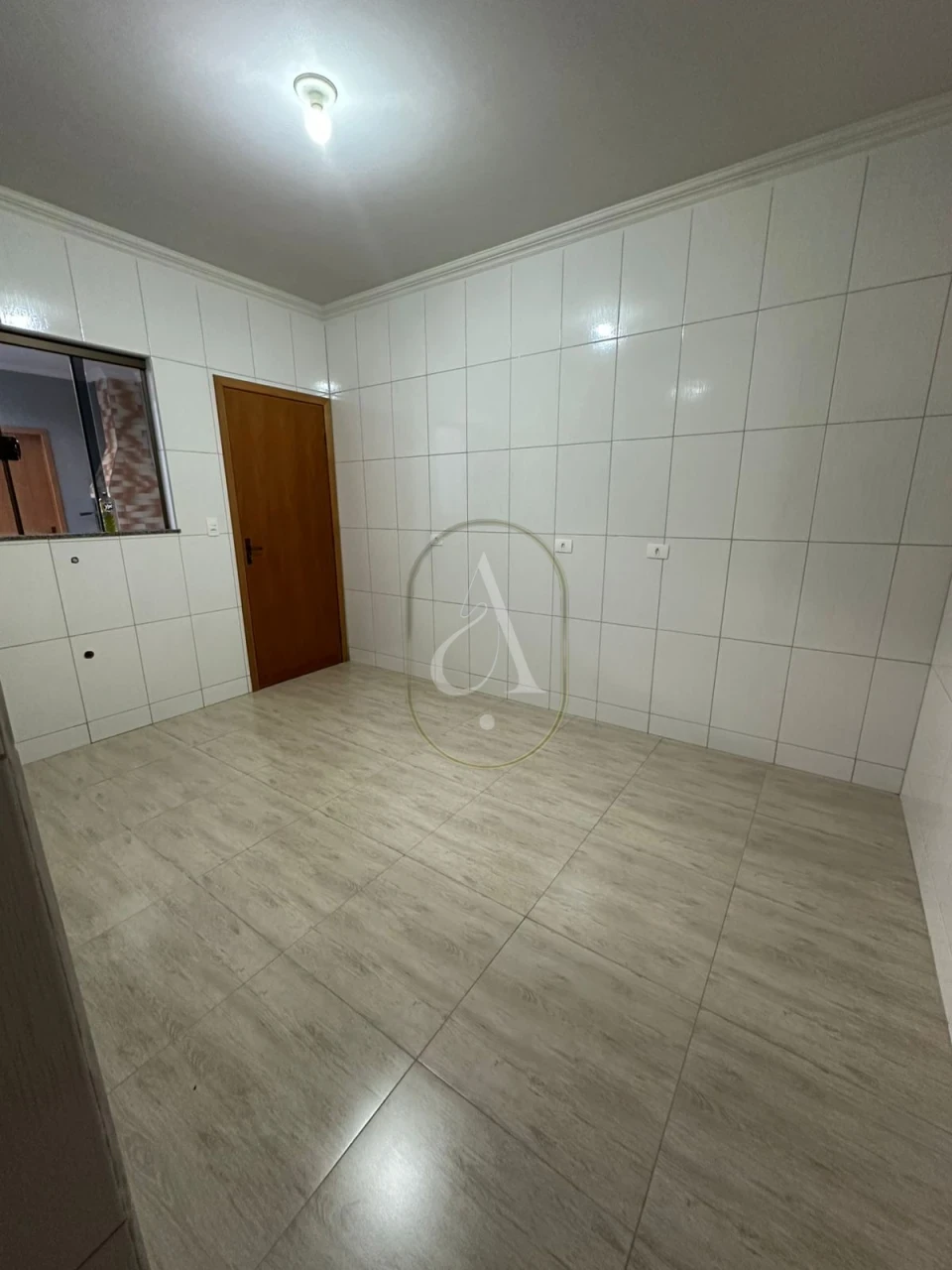 Imagens do imóveis Casa à Venda com 3 quartos e suíte no Jardim Licce em Maringá!