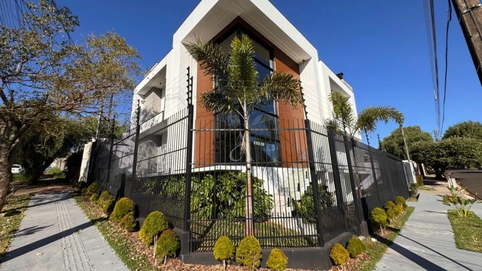 Imagens do imóveis Sobrado  À Venda Jardim Iguaçu Maringá