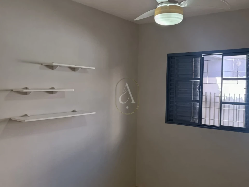 Imagens do imóveis Casa Ampla à venda com 3 quartos com suíte Próximo a Av, Cerro Azul em Maringá!