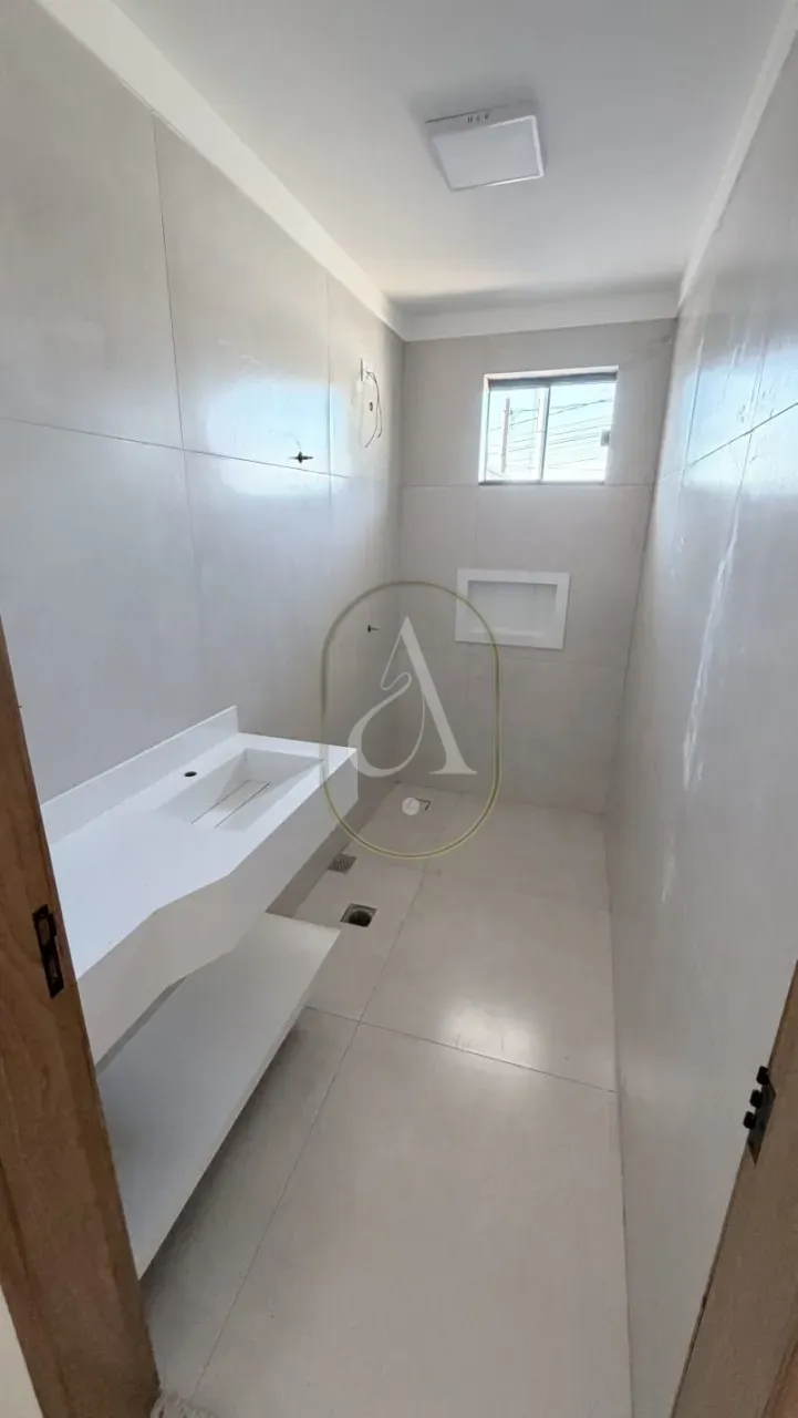 Imagens do imóveis Casa à Venda de Esquina 3 quartos com suíte no Jardim Campo Belo em Maringá!