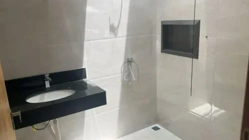 Imagens do imóveis Casa à venda com 3 quartos e suíte no Jardim Três Lagoas em Maringá!
