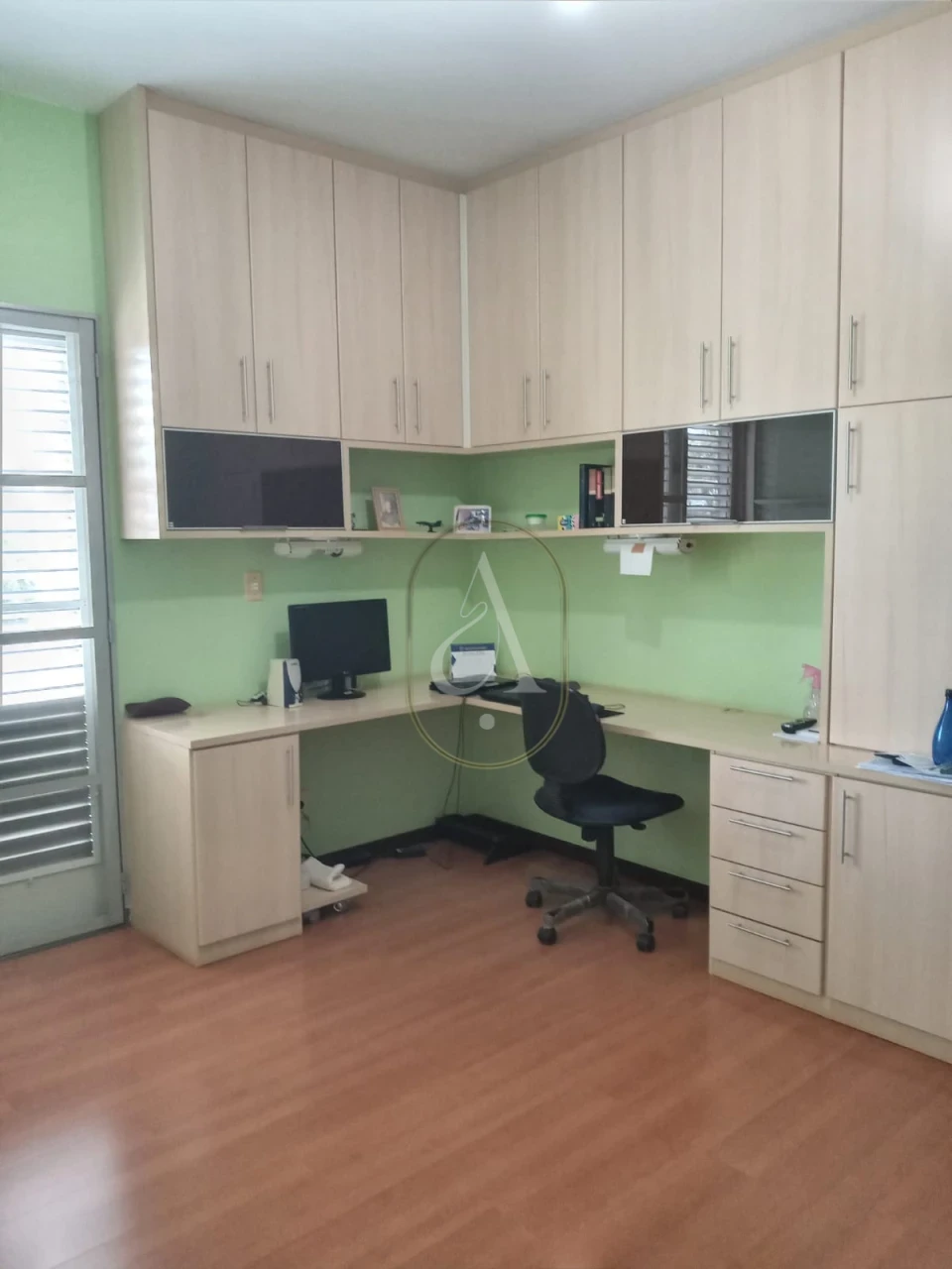 Imagens do imóveis Sobrado à venda na Zona 03 Pertinho do Parque do Ingá com 580 m2 de terreno!!
