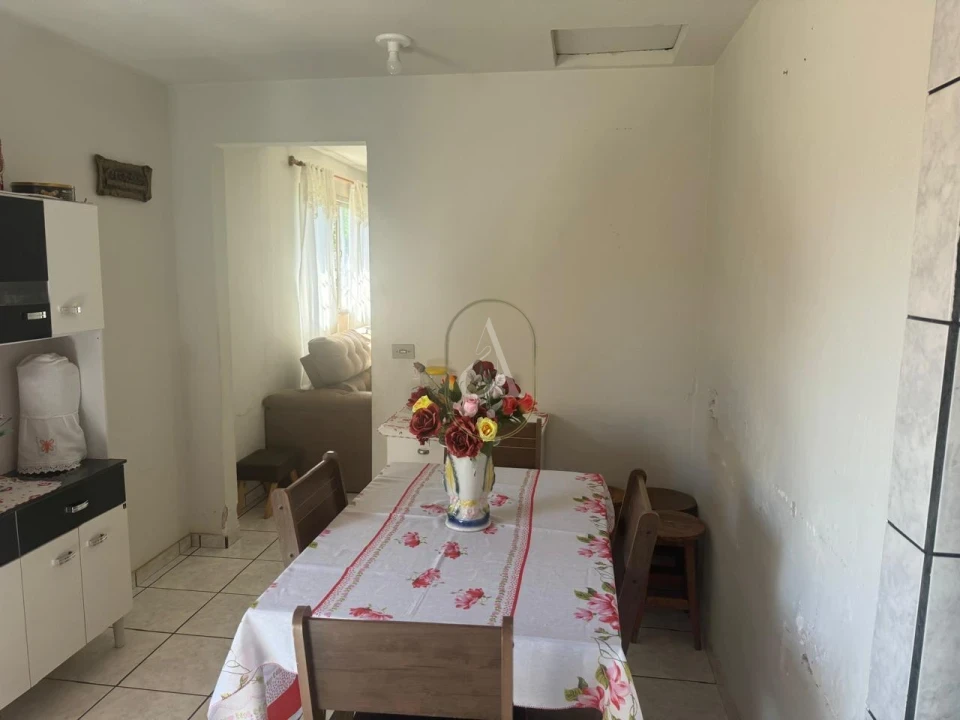 Imagens do imóveis Casa a venda com terreno de 384 m2 no Jardim São Silvestre em Maringá!