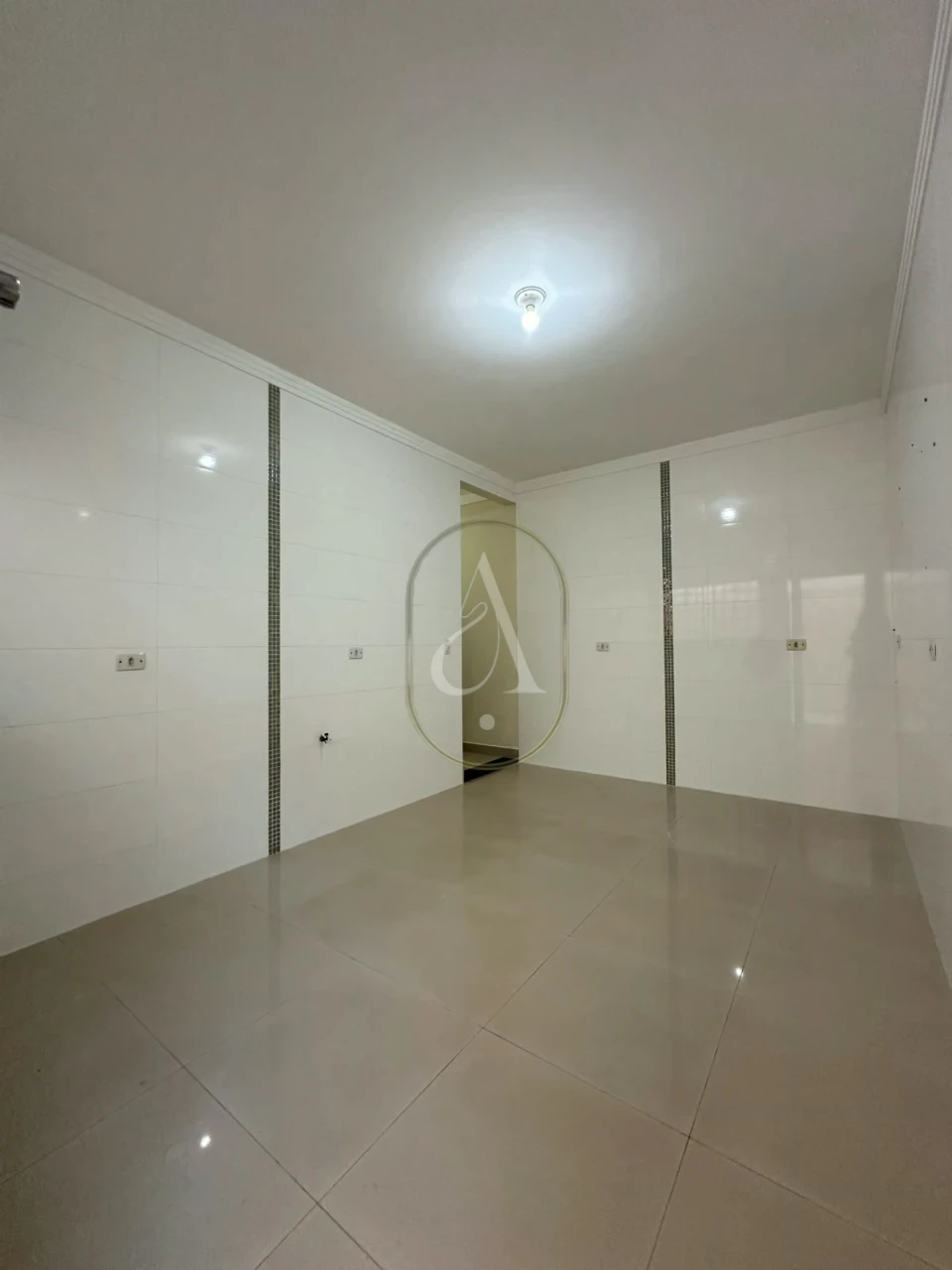 Imagens do imóveis Casa à venda com 3 quartos, sendo 2 suítes no Jardim Monte Rei em Maringá!