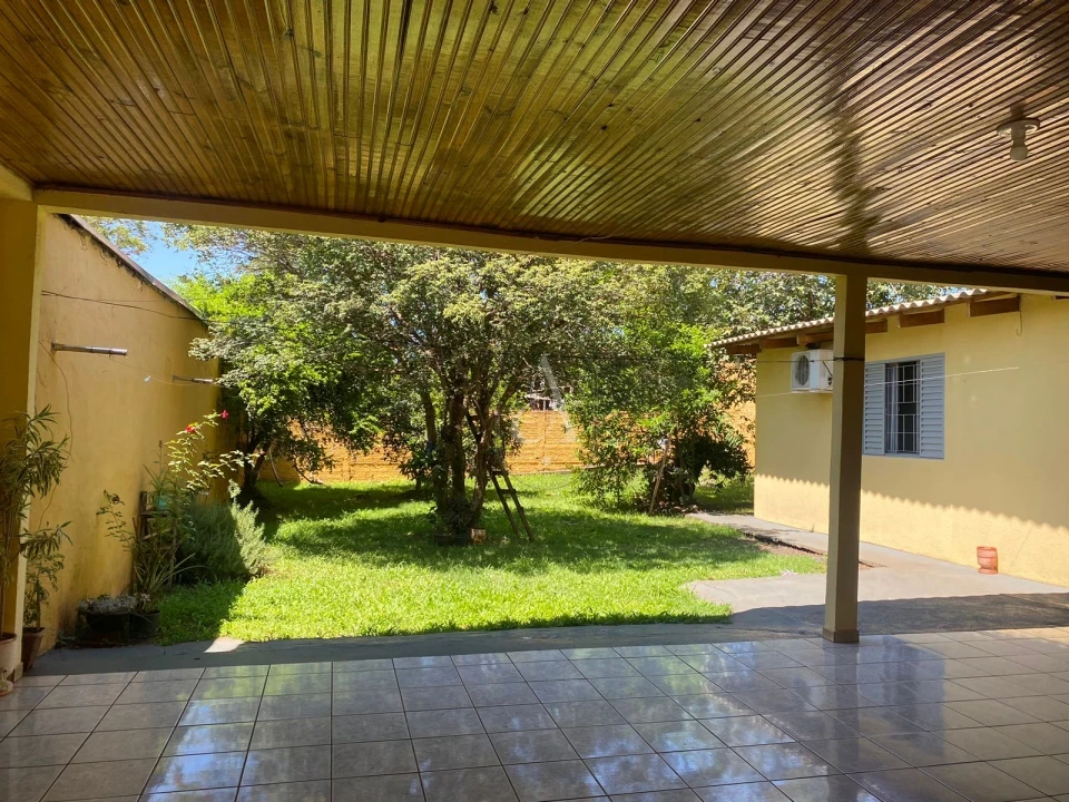 Imagens do imóveis Casa a venda com terreno de 384 m2 no Jardim São Silvestre em Maringá!