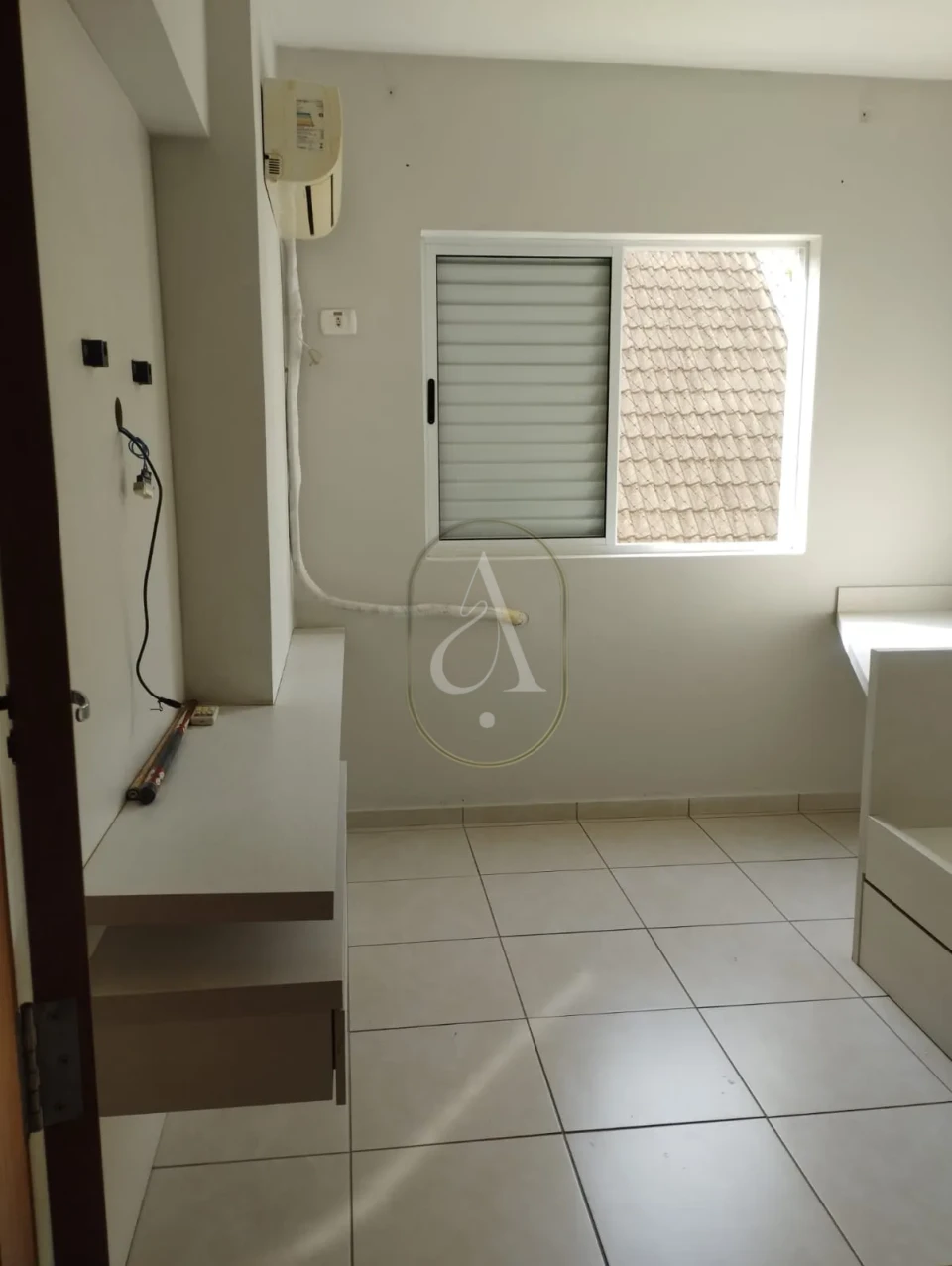 Imagens do imóveis Apartamento a venda no Condomínio D'angelis Semimobiliado!