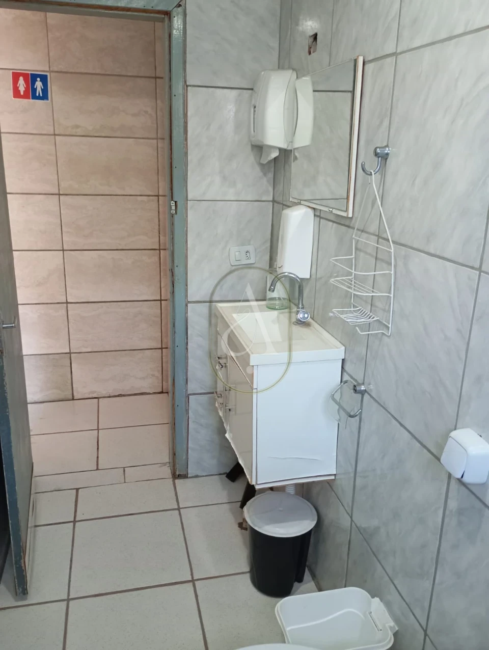 Imagens do imóveis Casa Ampla com Edícula e Piscina no Jardim São Silvestre Próximo a Polícia Federal !!