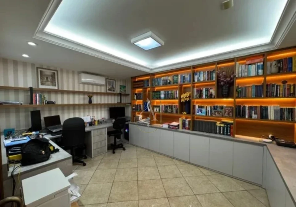 Imagens do imóveis Sobrado À Venda no  Condomínio  Delta Ville 2 em Maringá