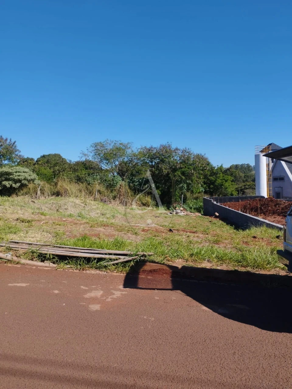 Imagens do imóveis Terreno à venda no Jardim das Flores com 531 m2 de área !!