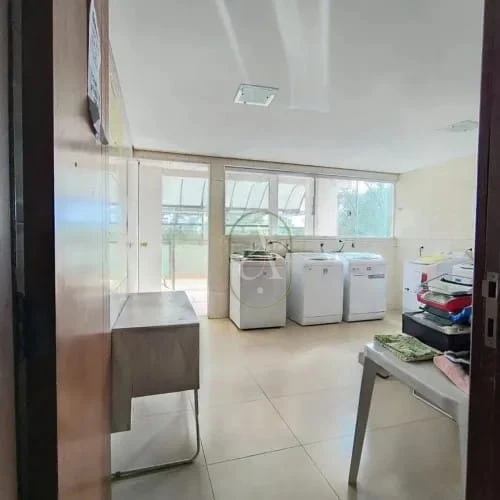Imagens do imóveis Kitnet À Venda  Semimobiliada Próximo A UEM