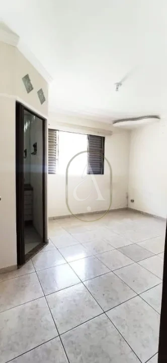 Imagens do imóveis Casa à Venda de esquina com 3 quartos com suíte em Maringá!