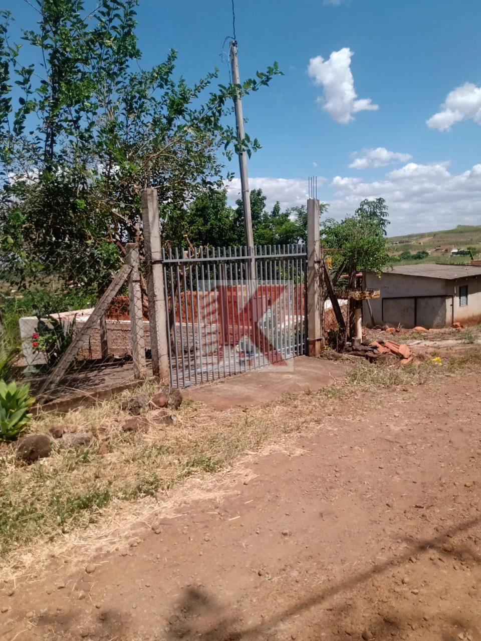 Imagens do imóveis CHÁCARA A VENDA EM ALVORADA DO SUL ACEITA CASA NA PERMUTA NA REGIÃO DE CAMBÉ,JD SABARÁ JD MONTECATINI,JD SÃO PAULO  CONTATO 43 99643.1383
