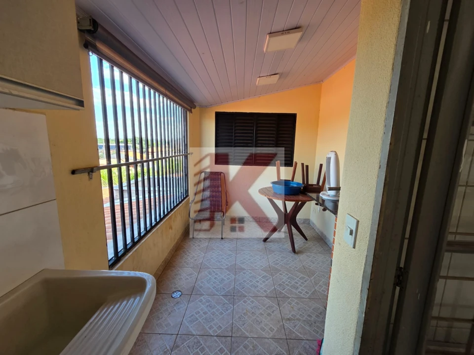 Imagens do imóveis CASA NO CALIFORNIA VENDE