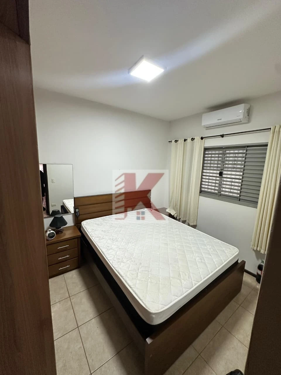 Imagens do imóveis CASA NO CALIFORNIA VENDE