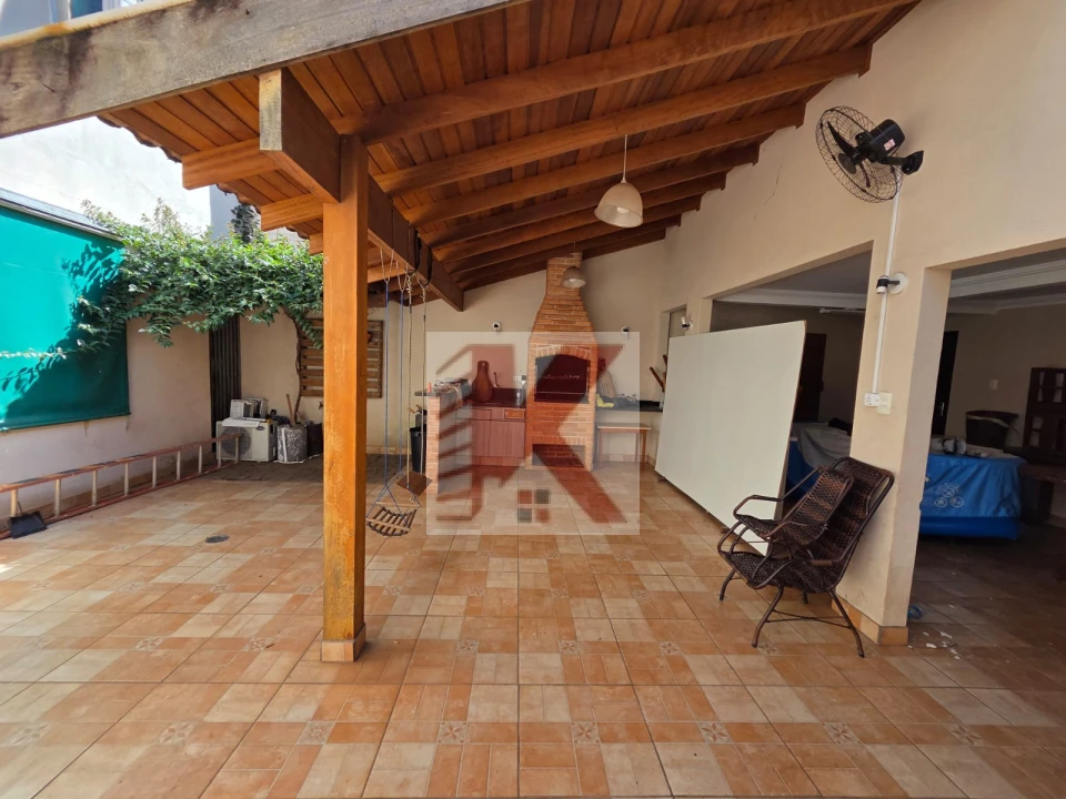 Imagens do imóveis CASA NO CALIFORNIA VENDE