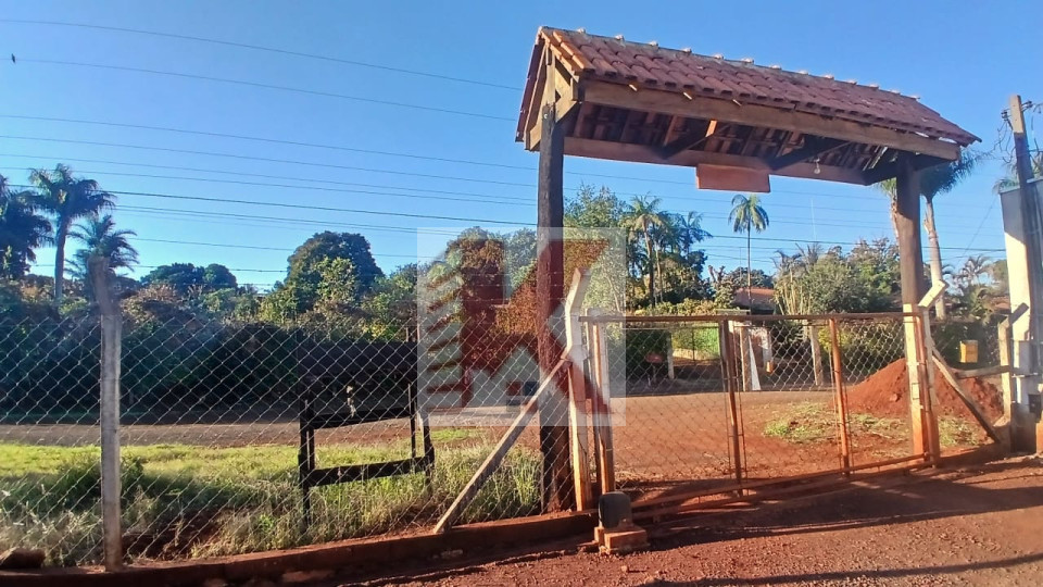 Imagens do imóveis ESCRITURADA Chácara Á Venda Usina Três Bocas ACEITO CASA NA PERMUTA NO VALOR DE 200.00 MIL REAIS ACEITO CARRO NO NEGÓCIO CASA COM PLACAS FOTOVÓLT
