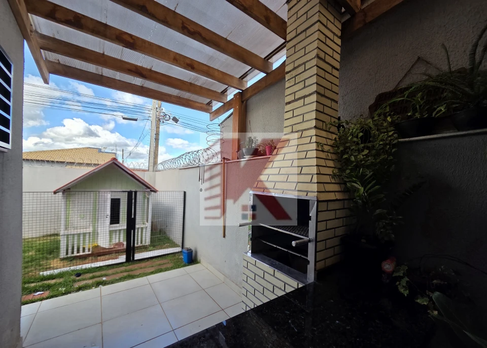 Imagens do imóveis CASA DE ESQUINA A VENDA