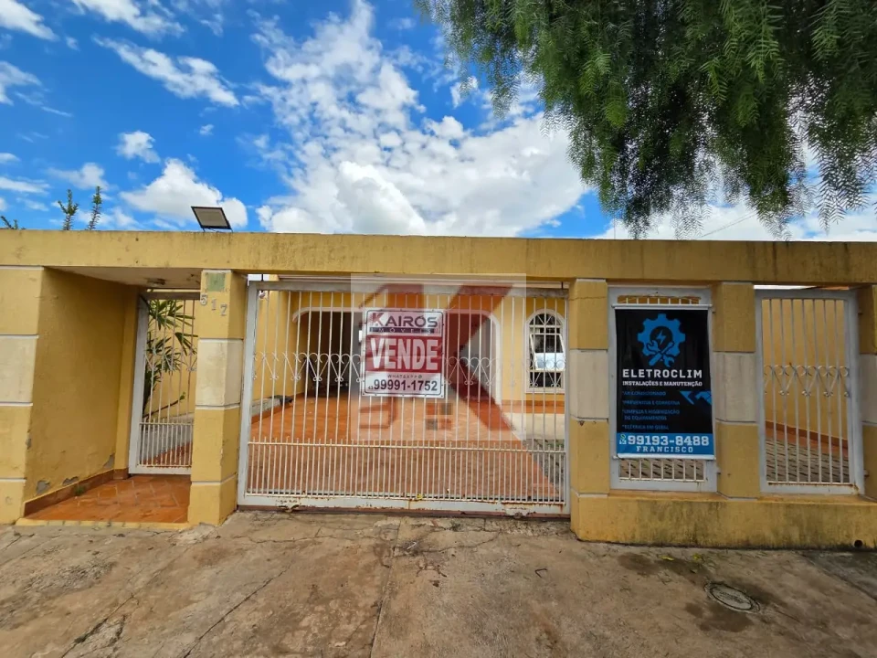 Imagens do imóveis CASA NO CALIFORNIA VENDE