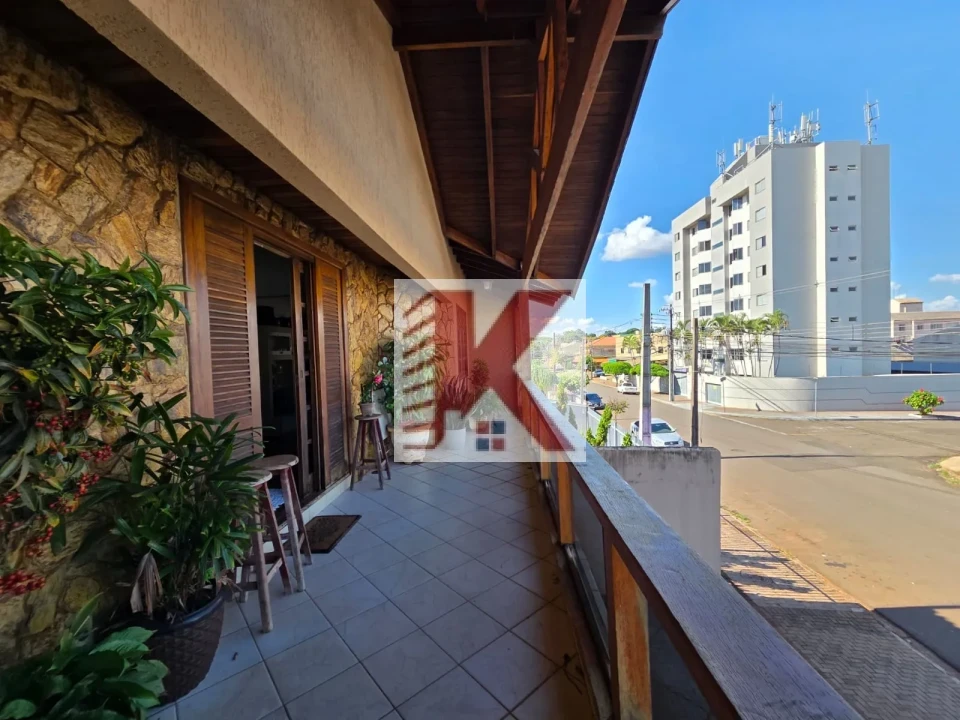 Imagens do imóveis COMERCIAL DUAS SALAS 60,00M2 CADA 1 APARTAMENTO DUAS SUITES, QUINTAL ESTACIONAMENTO