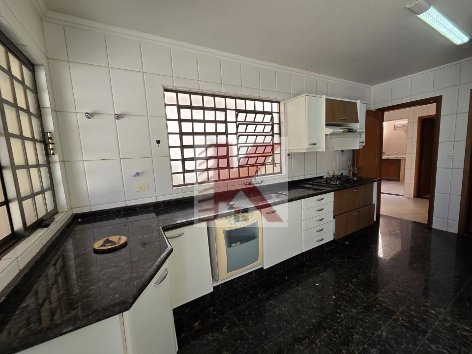 Imagens do imóveis LOCAÇÃO QUATRO (4) QUARTOS  NO SAN FERNANDO  -  TODOS COM ARMÁRIOS, SUÍTE, TRÊS (3) SALAS, ESCRITÓRIO, DESPENSA GRANDE, COZINHA COM ARMÁRIOS,  PI