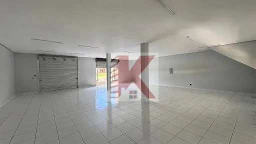 Salão comercial 180m²