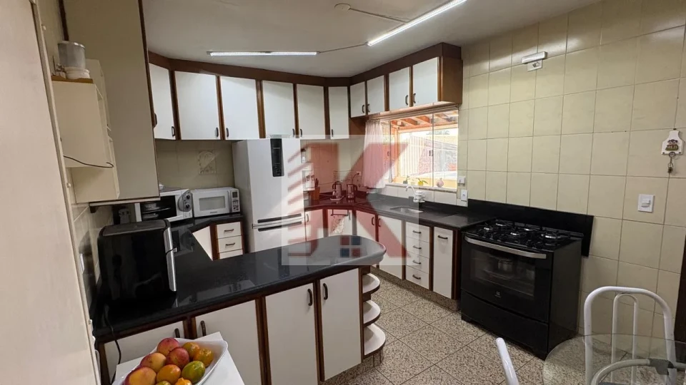 CASA DE ALTO PADRÃO — JARDIM SAN FERNANDO