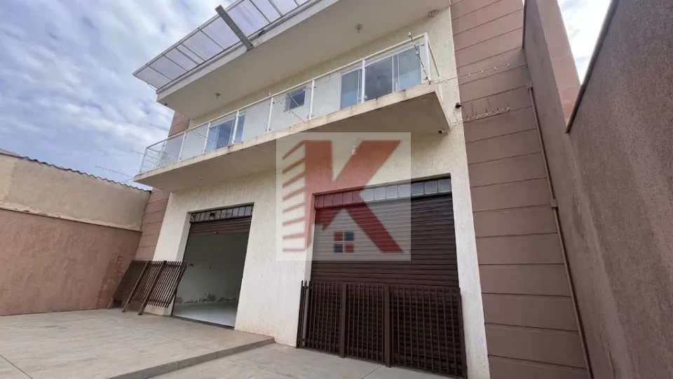 Salão comercial 180m²